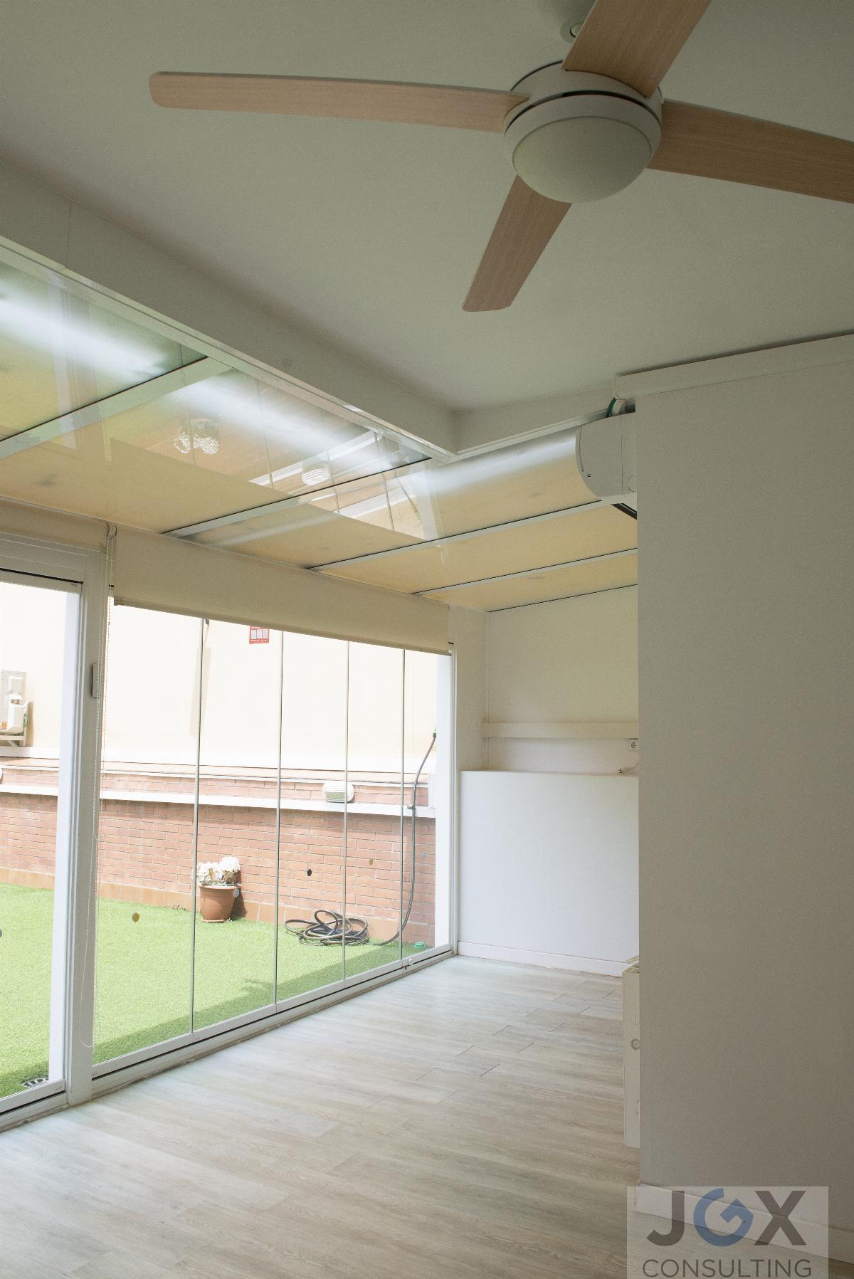 For sale of ground floor in Badalona