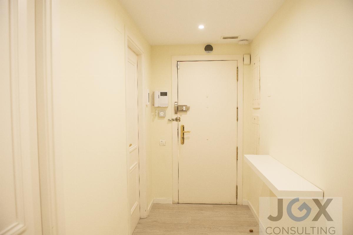 For sale of ground floor in Badalona