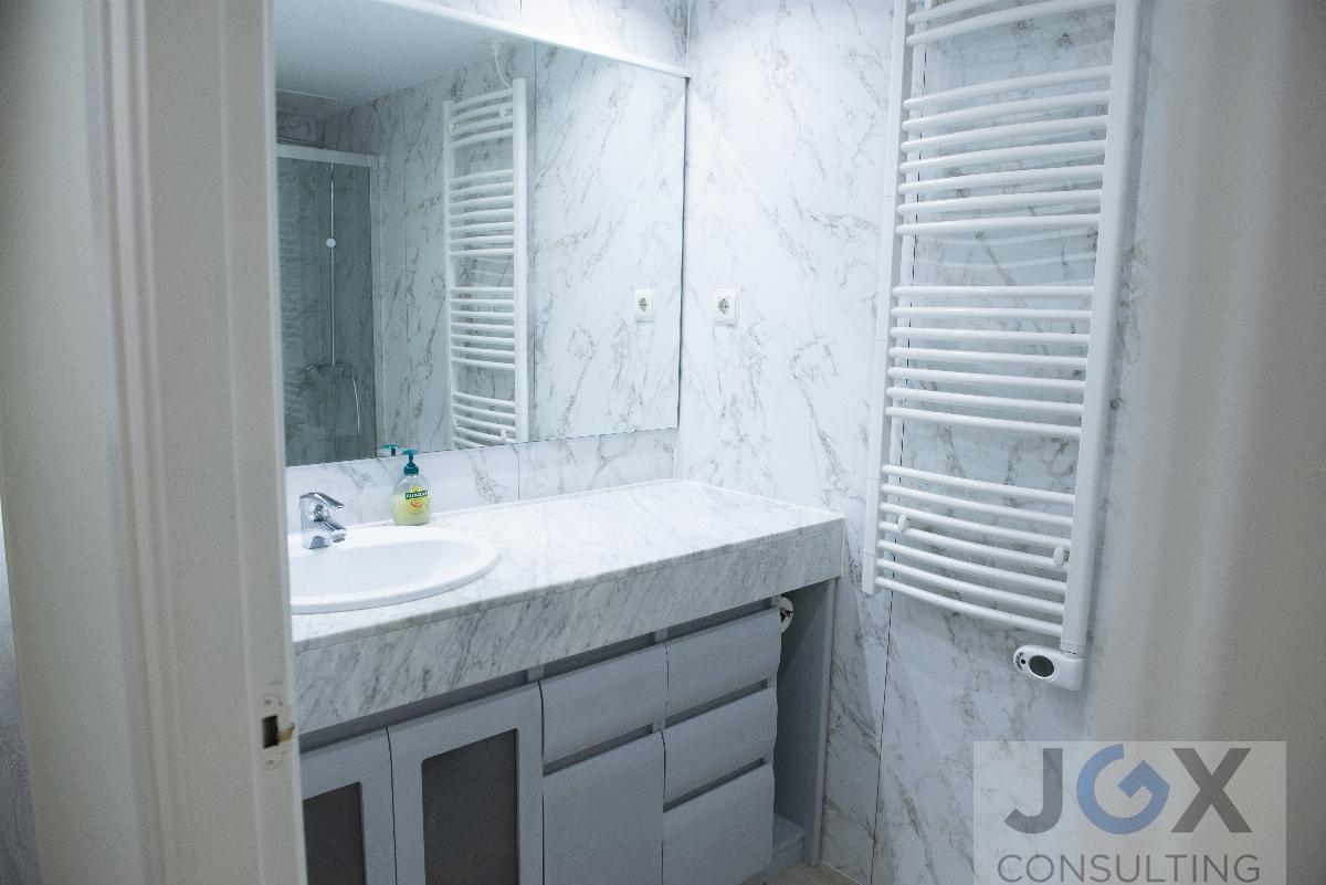 For sale of ground floor in Badalona