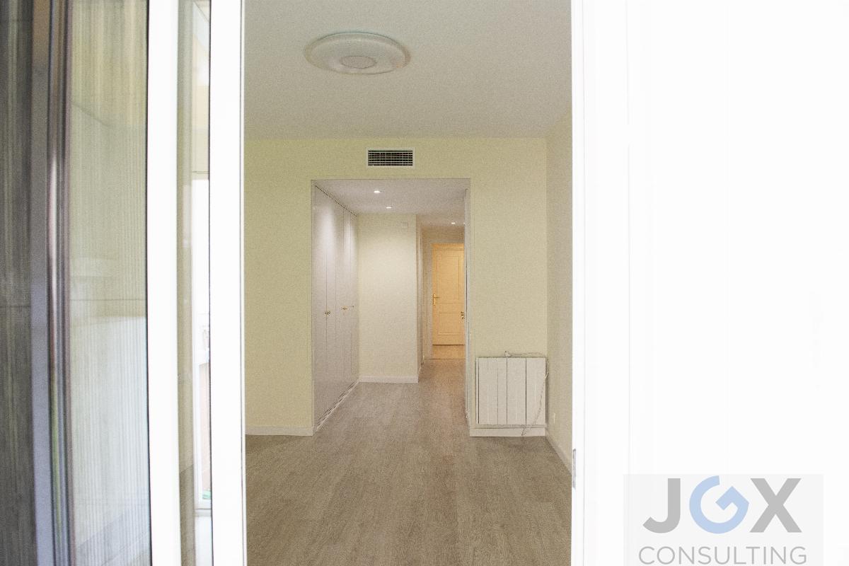 For sale of ground floor in Badalona
