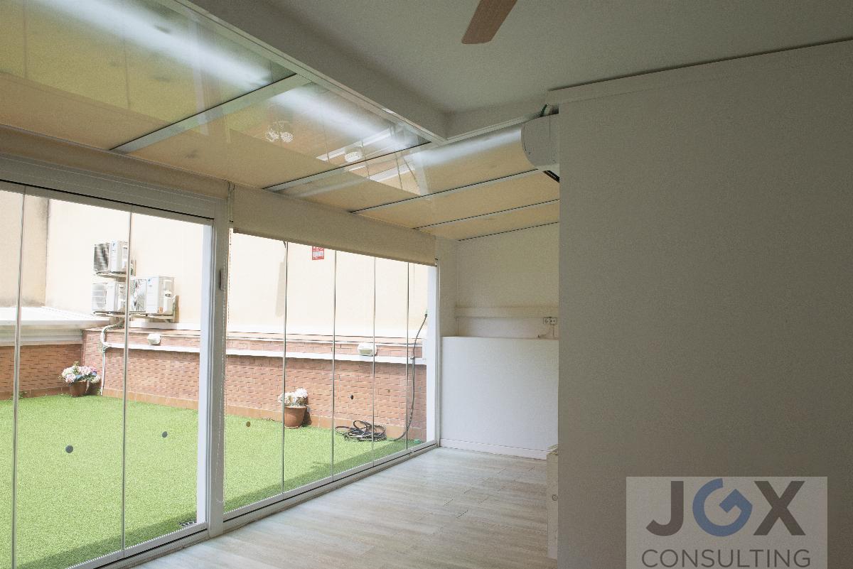 For sale of ground floor in Badalona
