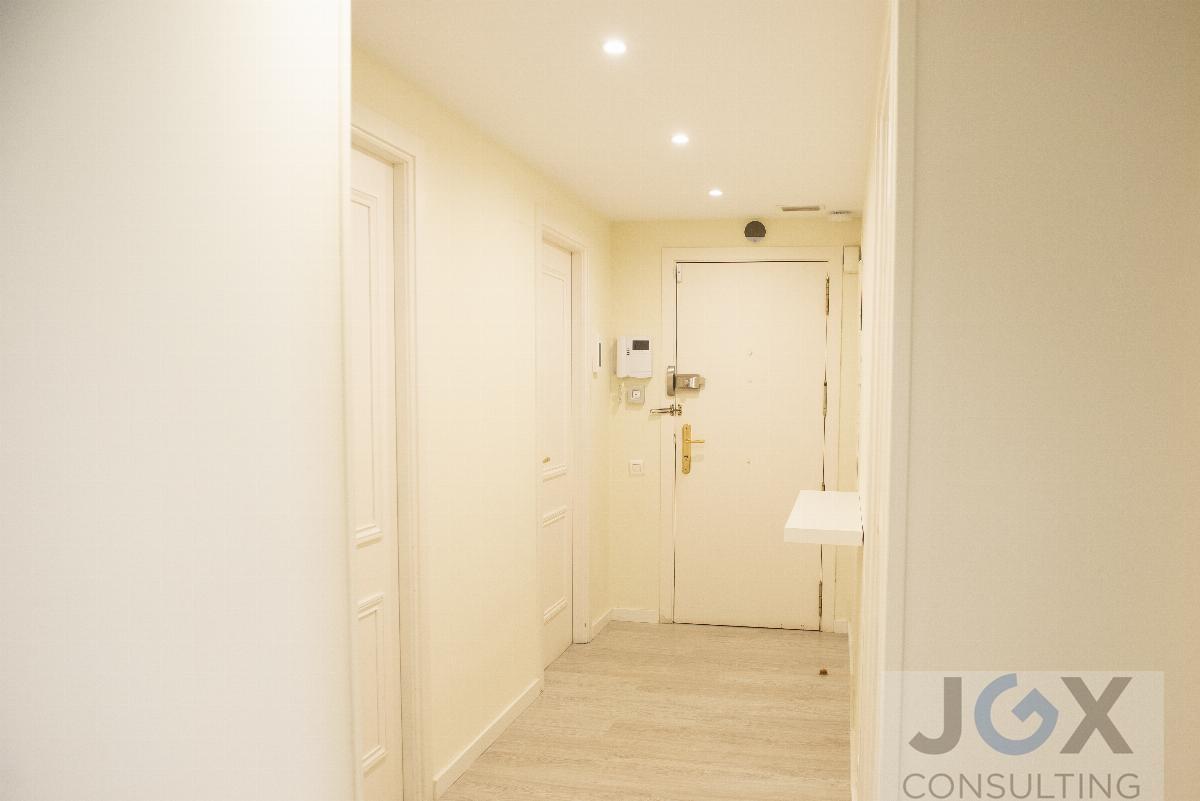 For sale of ground floor in Badalona