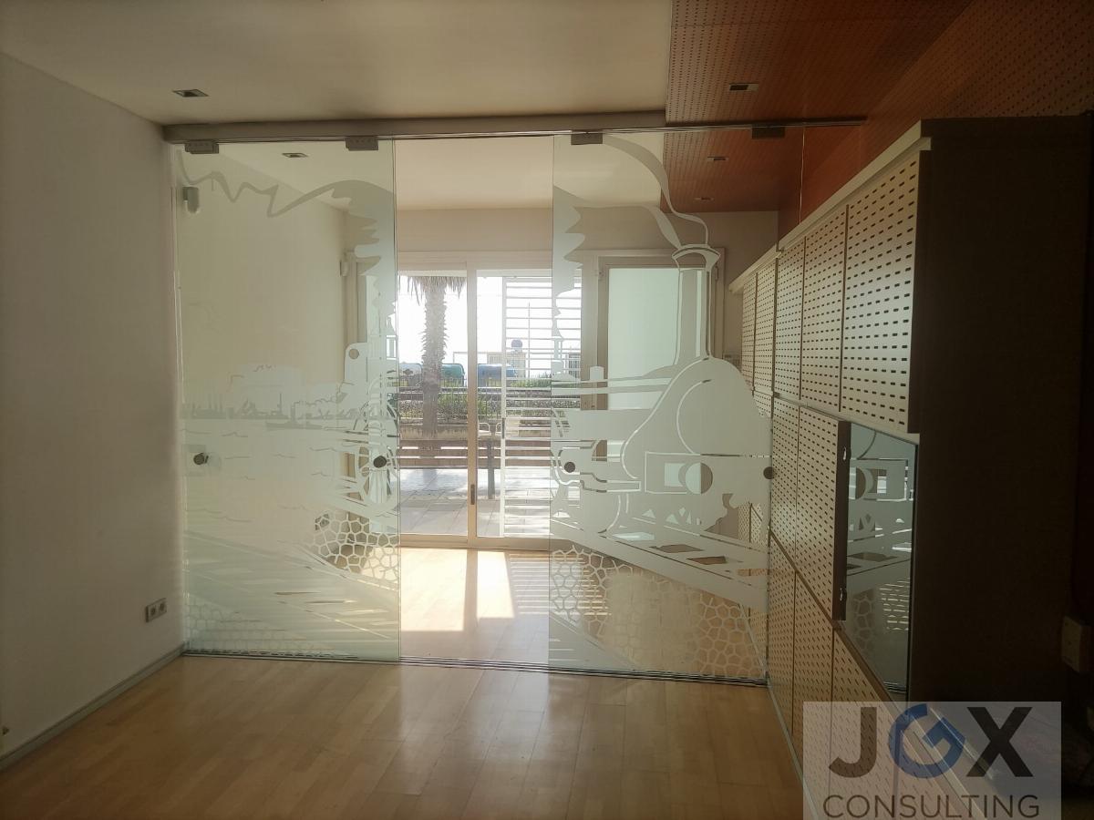 For sale of house in Badalona
