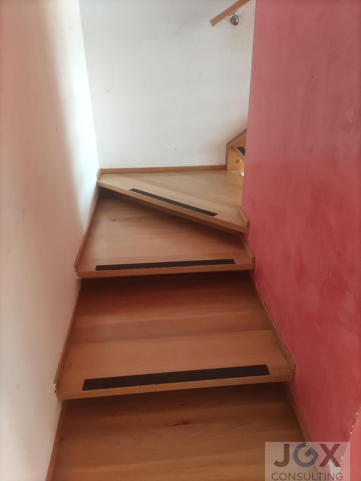 For sale of house in Badalona