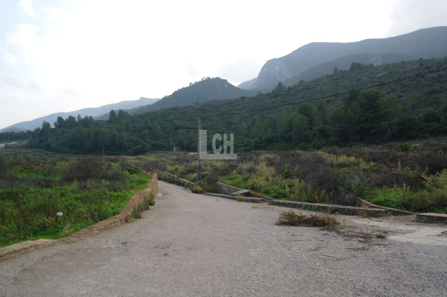 For sale of land in Favara