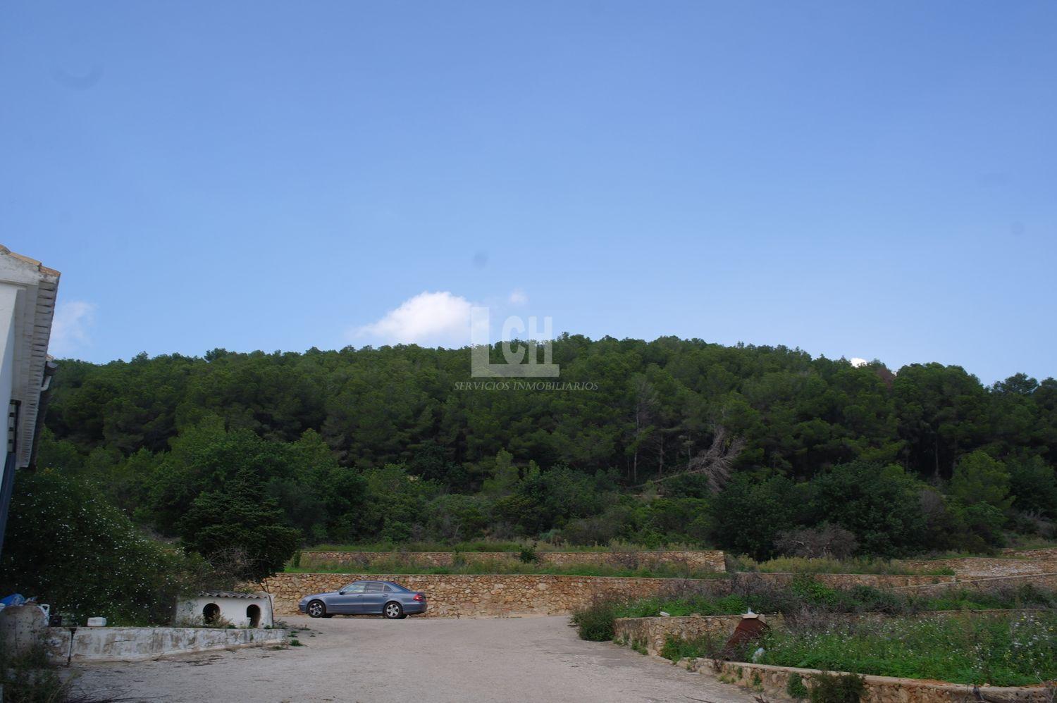 For sale of land in Favara