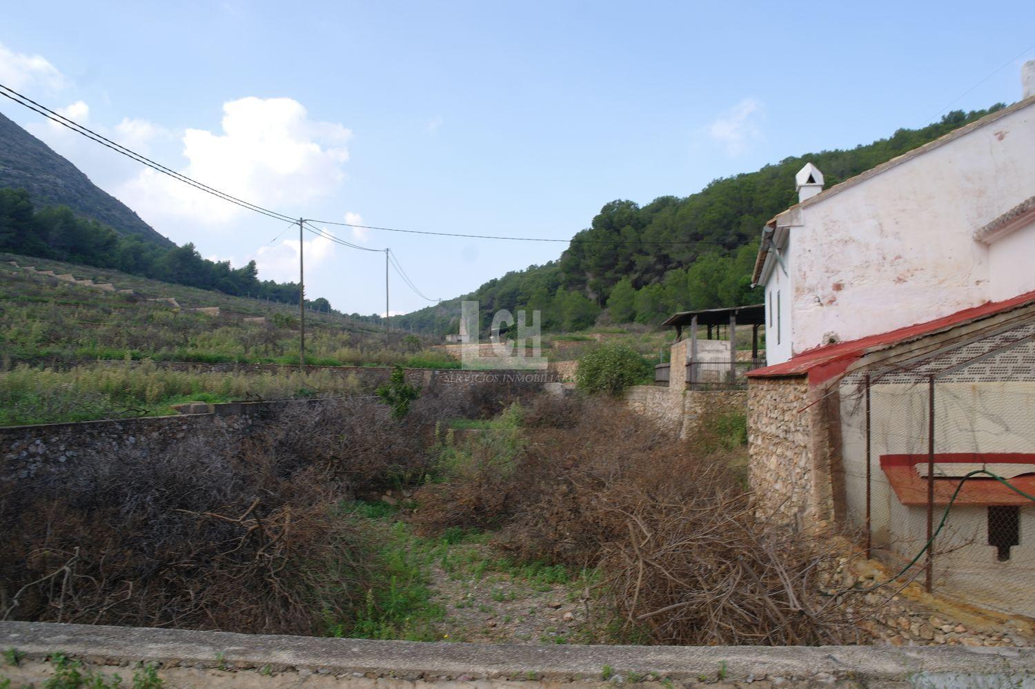 For sale of land in Favara