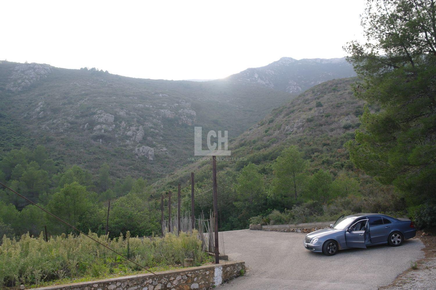 For sale of land in Favara