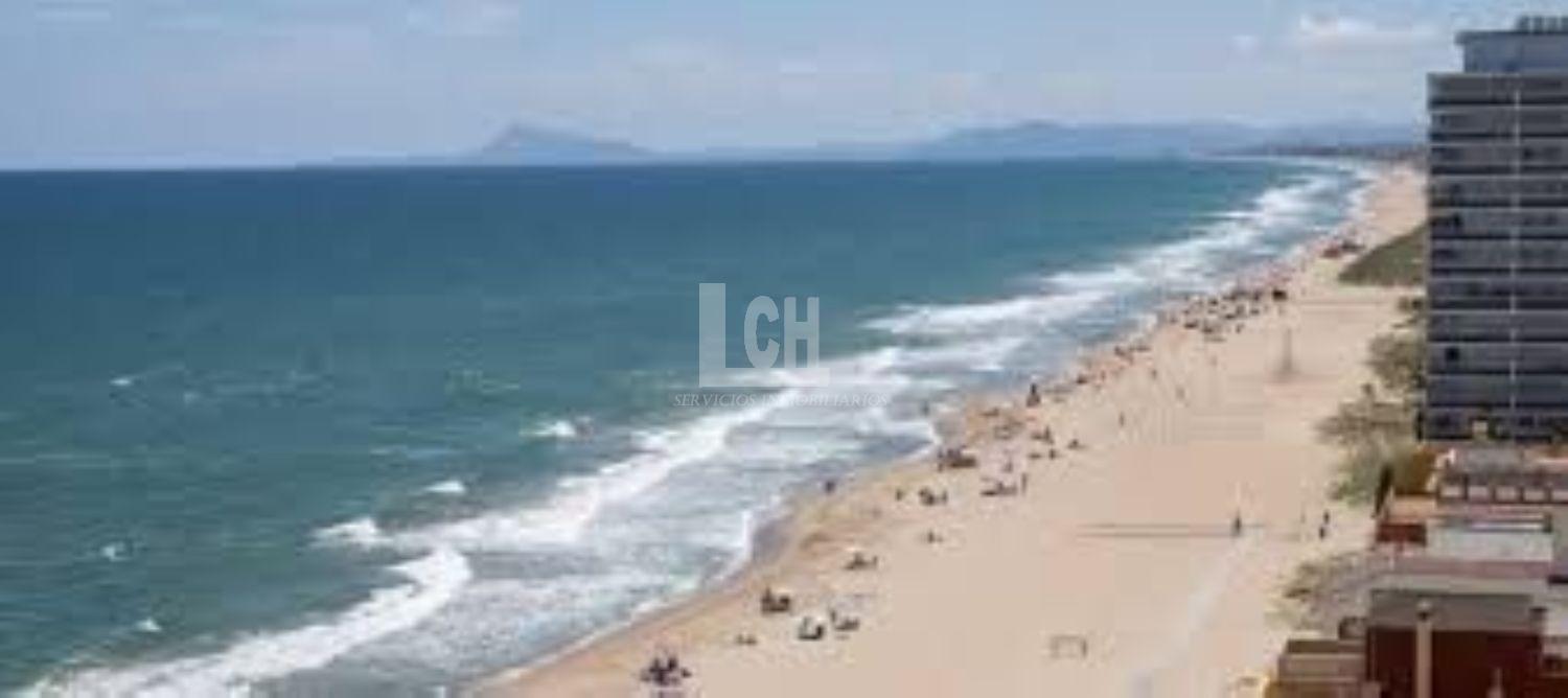 For sale of land in Favara