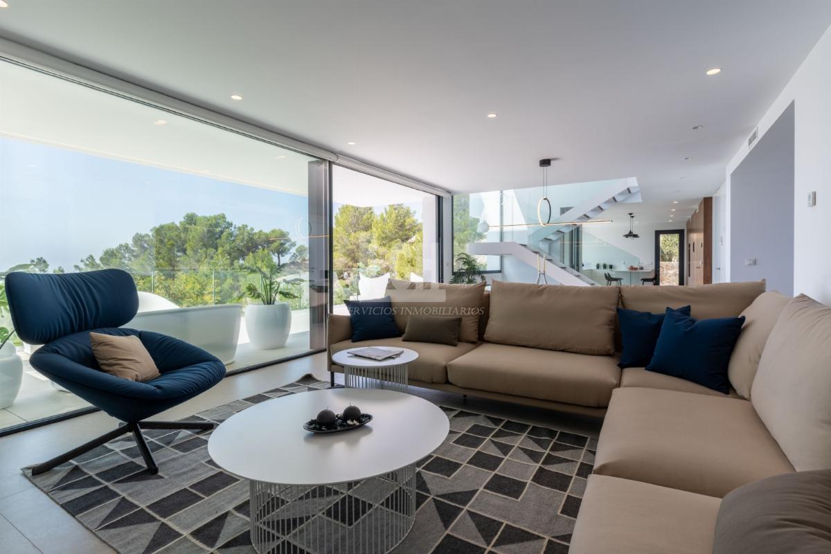 For sale of villa in Altea