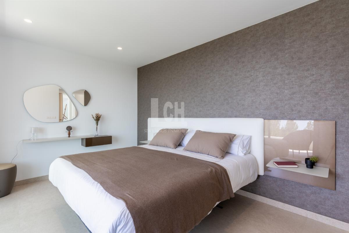For sale of villa in Altea