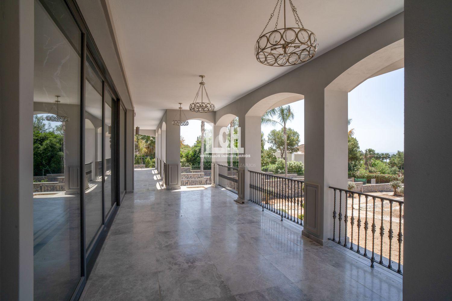 For sale of chalet in Marbella