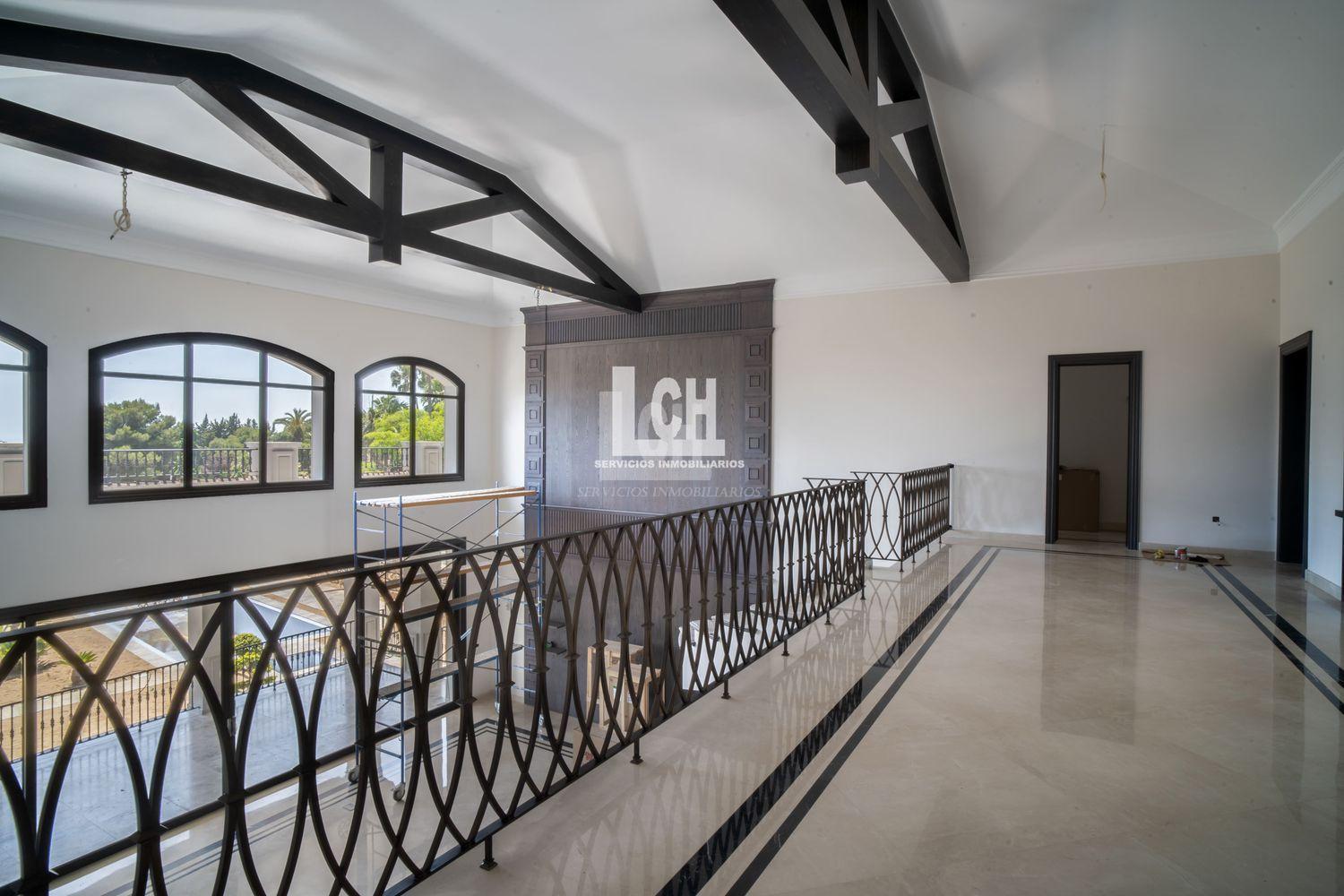 For sale of chalet in Marbella