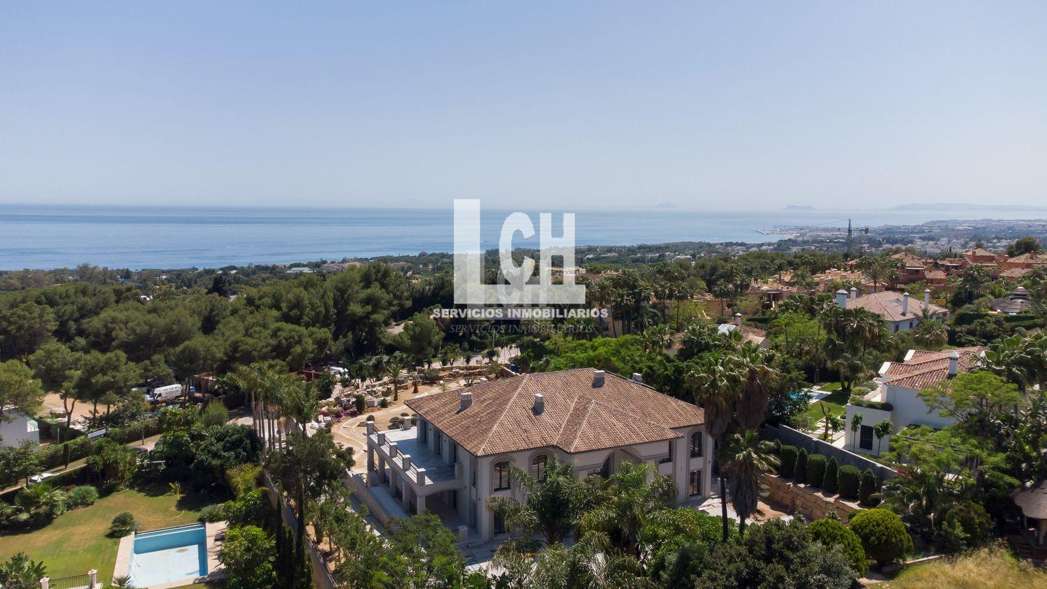 For sale of chalet in Marbella