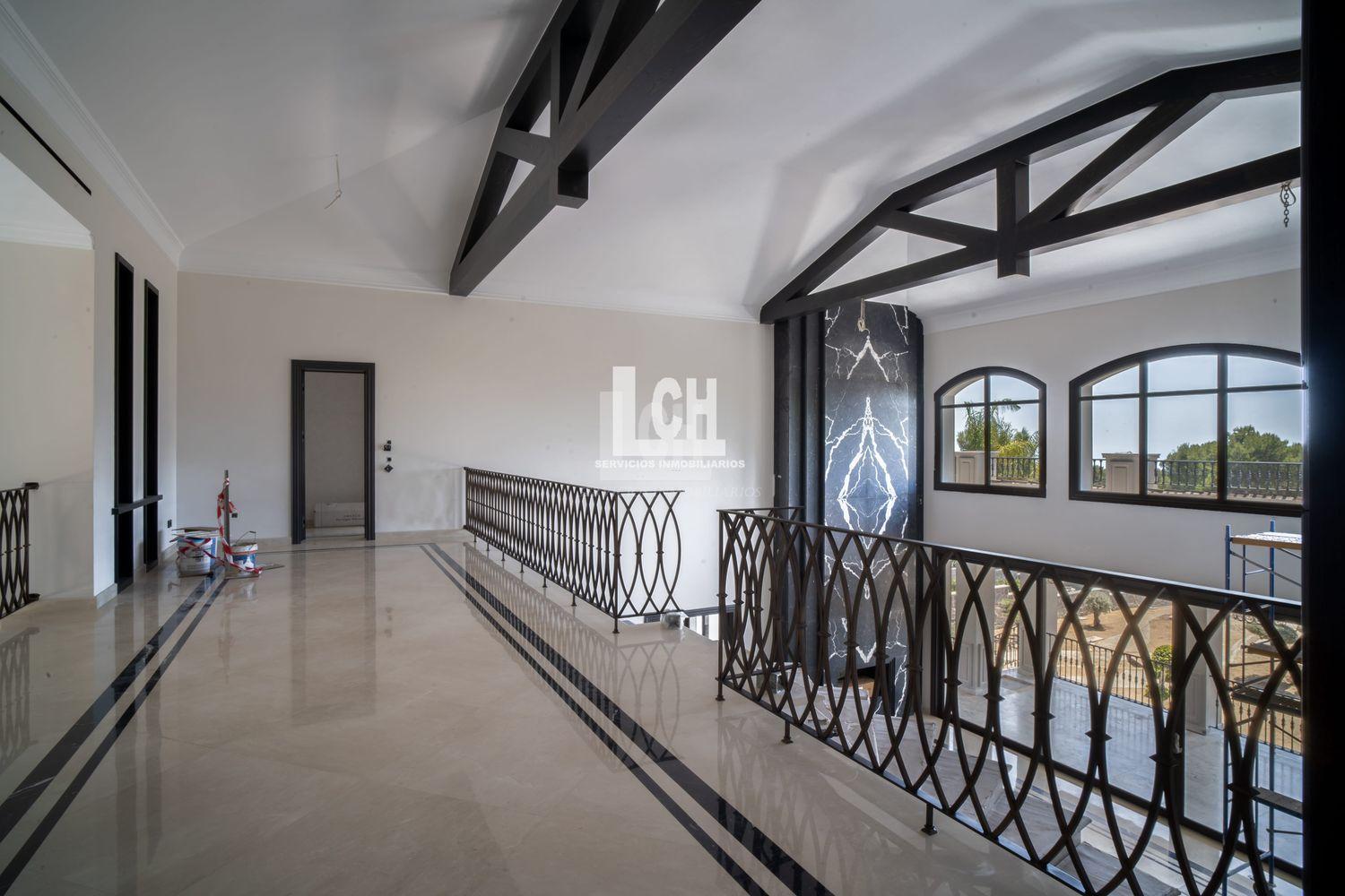 For sale of chalet in Marbella