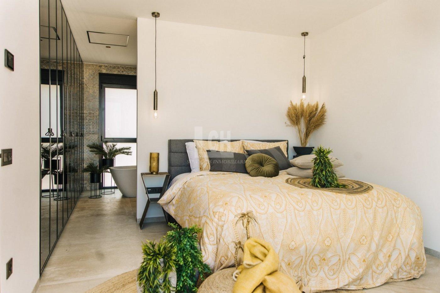 For sale of villa in Rojales