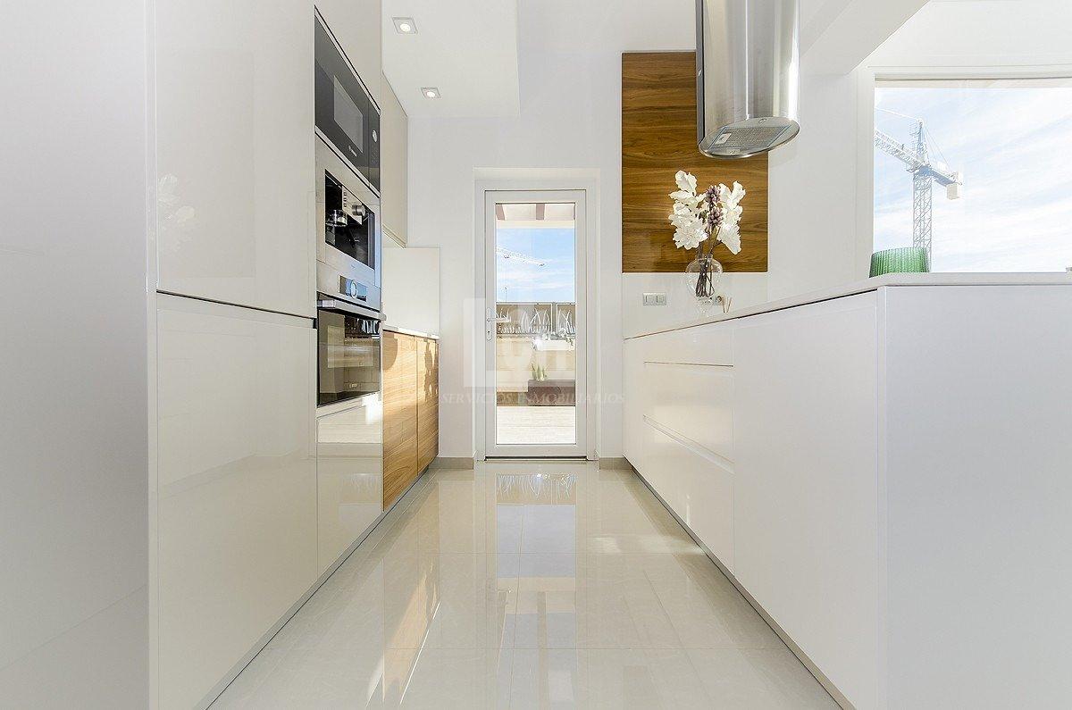 Venta de villa en Los montesinos