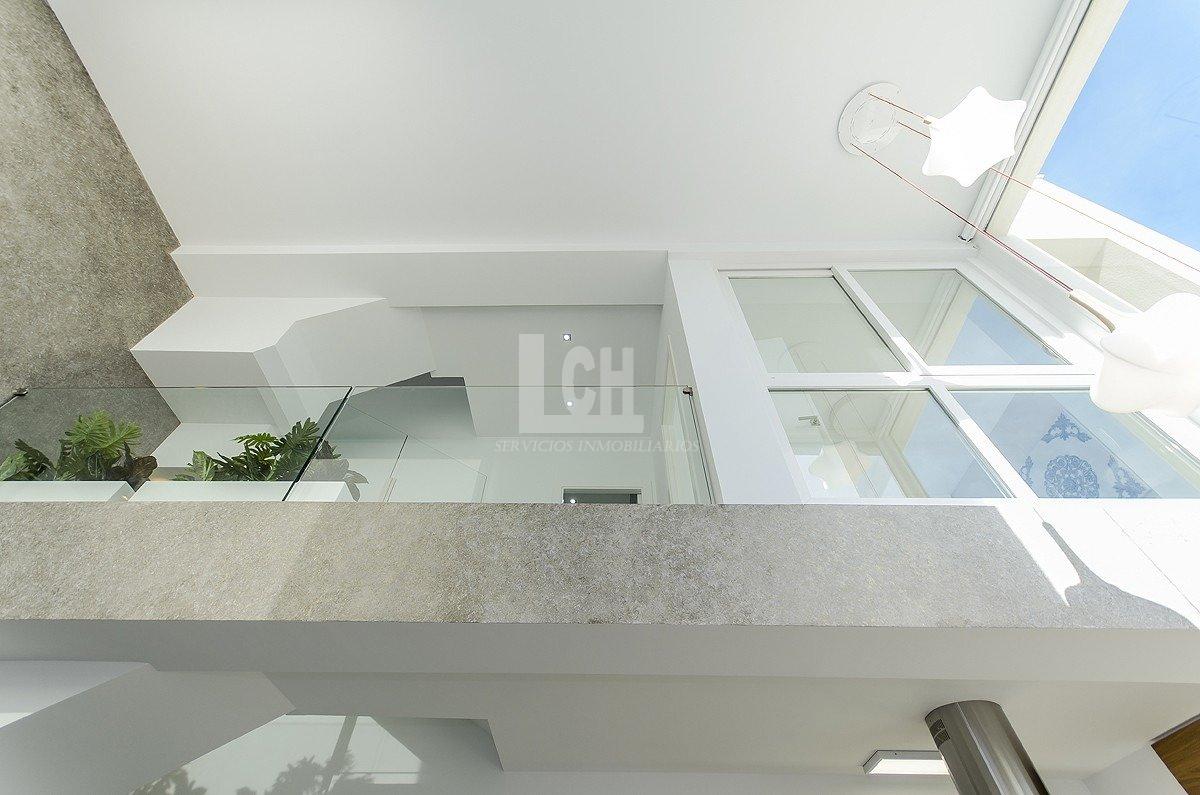 Venta de villa en Los montesinos