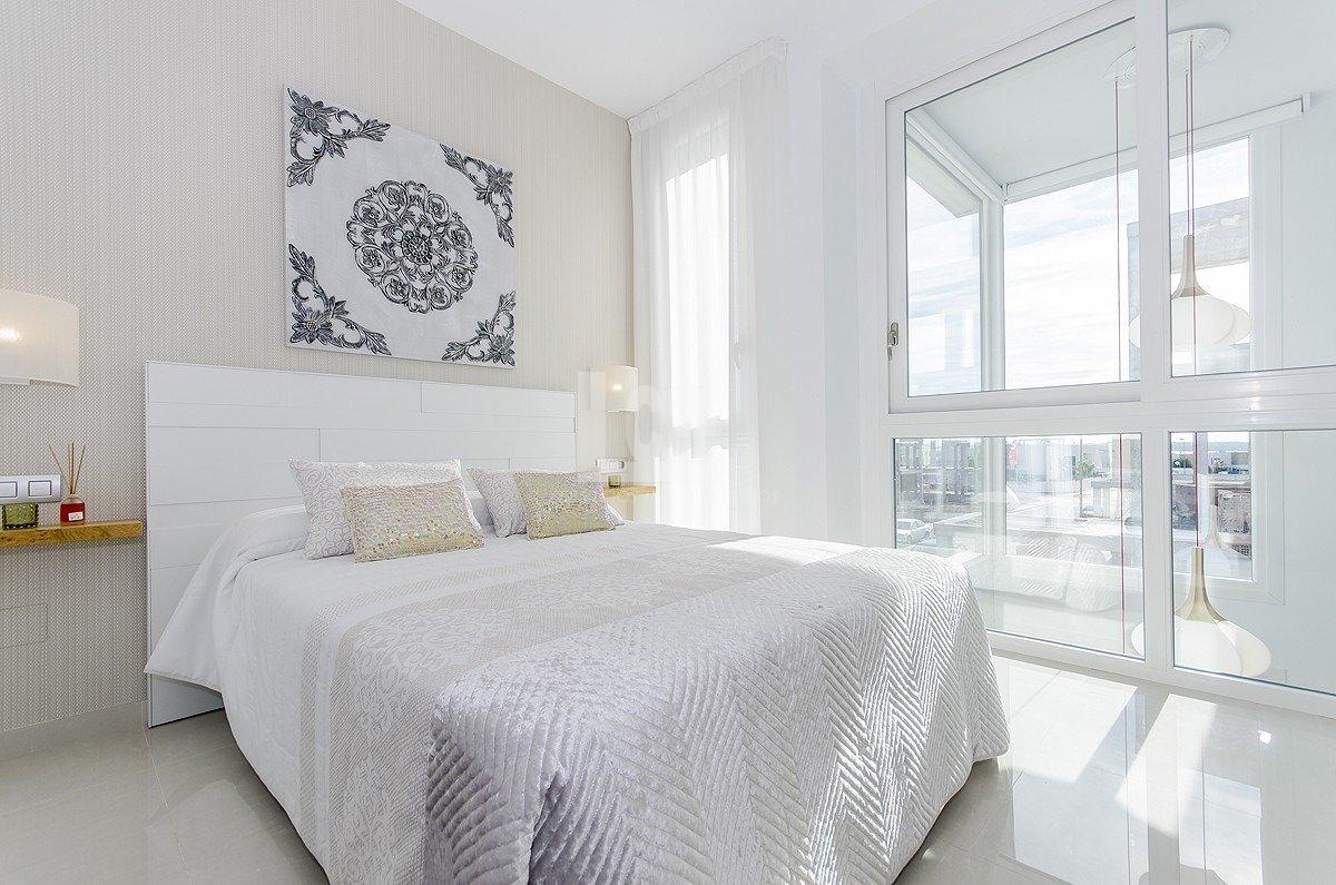 Venta de villa en Los montesinos