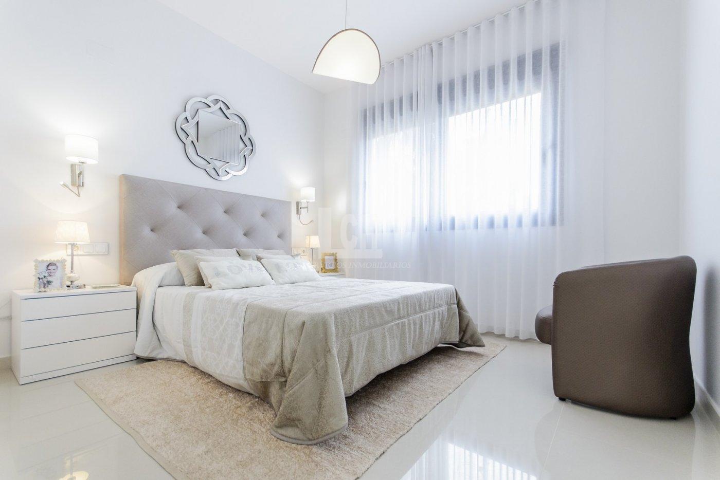 Venta de villa en San miguel de salinas