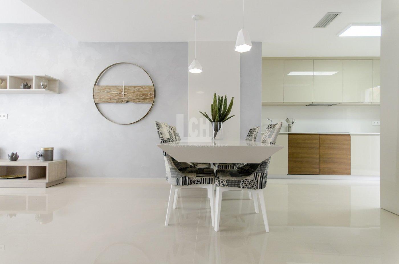 Venta de villa en San miguel de salinas