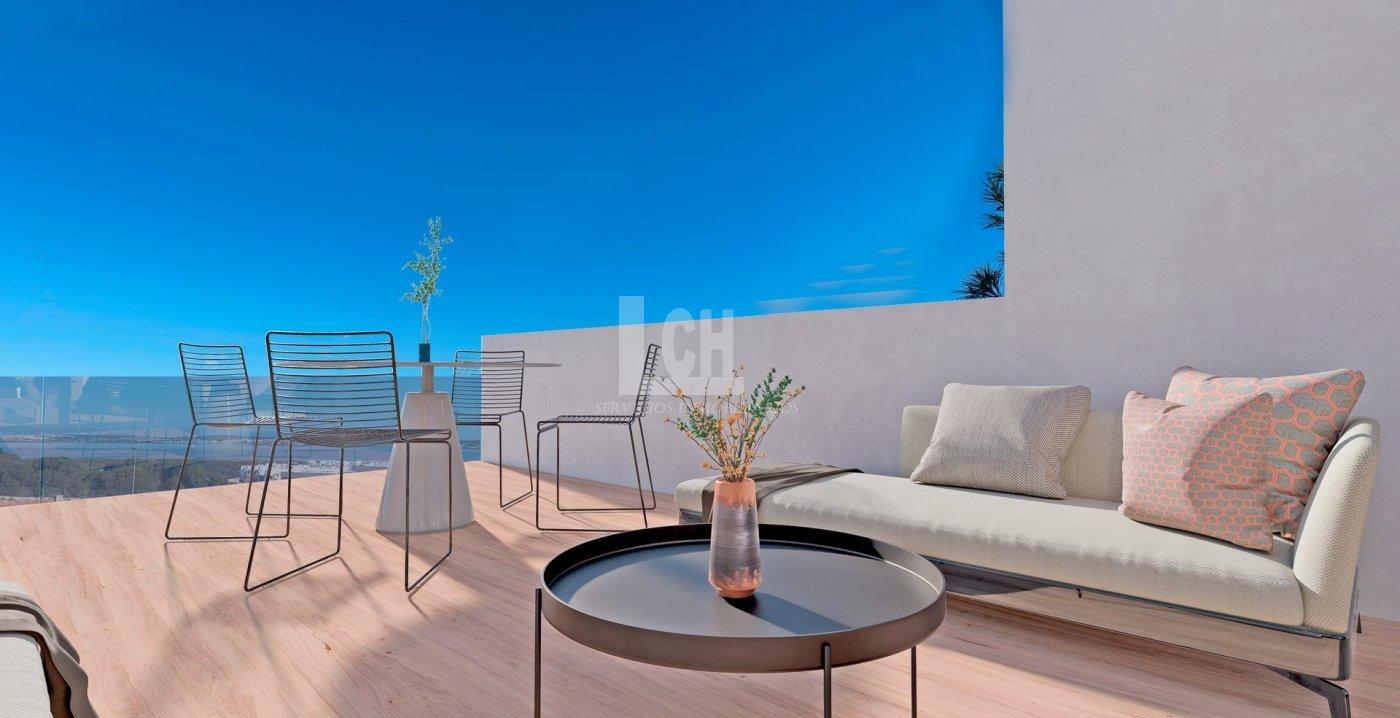 Myynti
 from
 huoneisto
 sisään

 Torrevieja