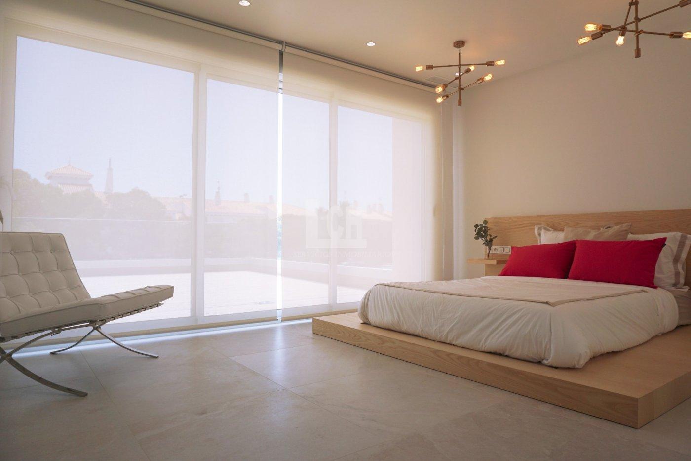 Zu verkaufen von villa in
 Orihuela costa