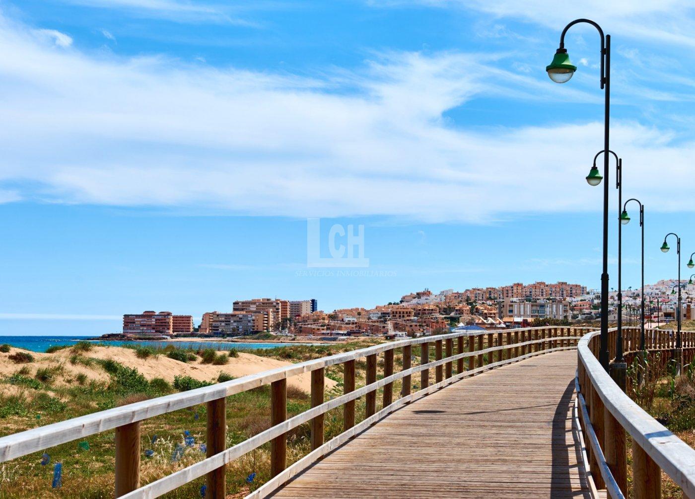 For sale of penthouse in Torrevieja