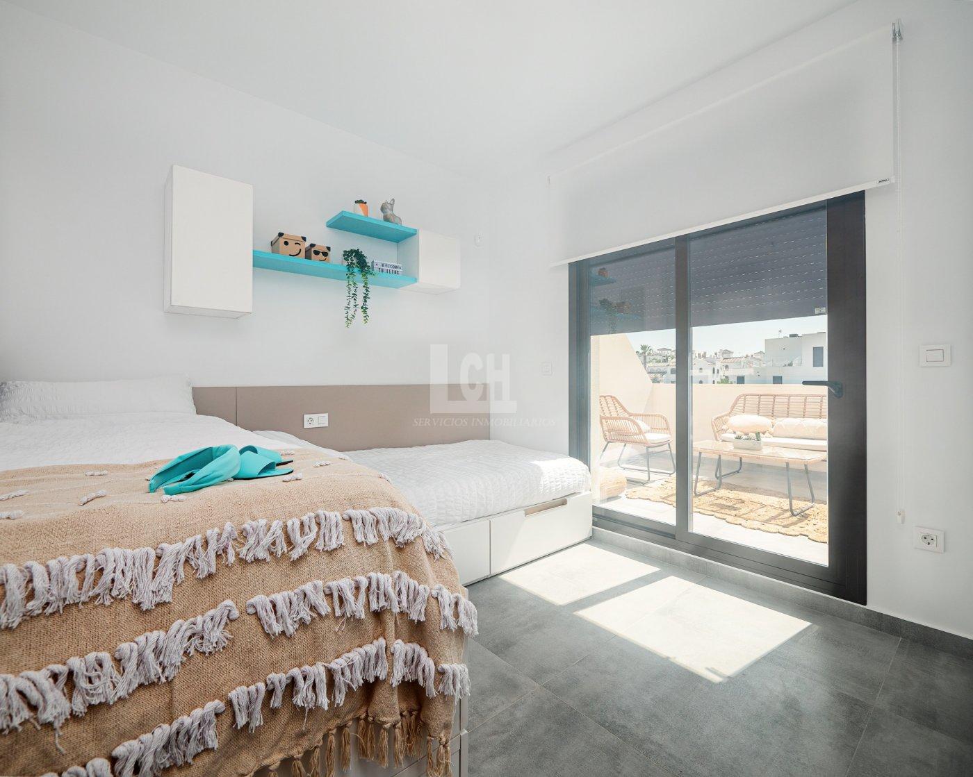 For sale of villa in Orihuela costa