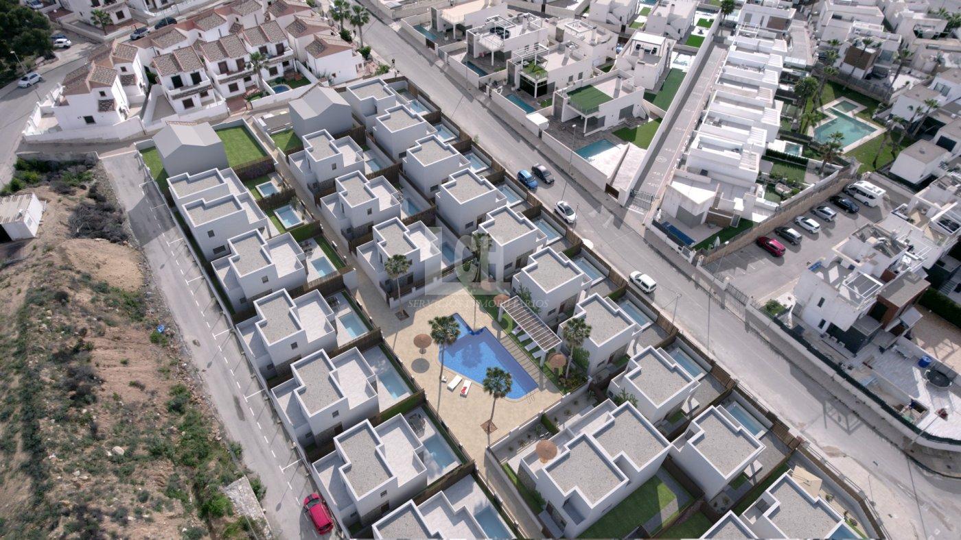 Zu verkaufen von villa in
 Orihuela costa