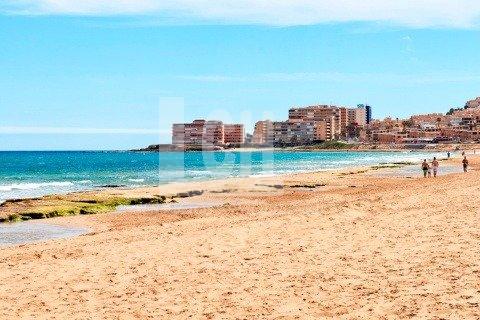 Zu verkaufen von villa in
 Torrevieja