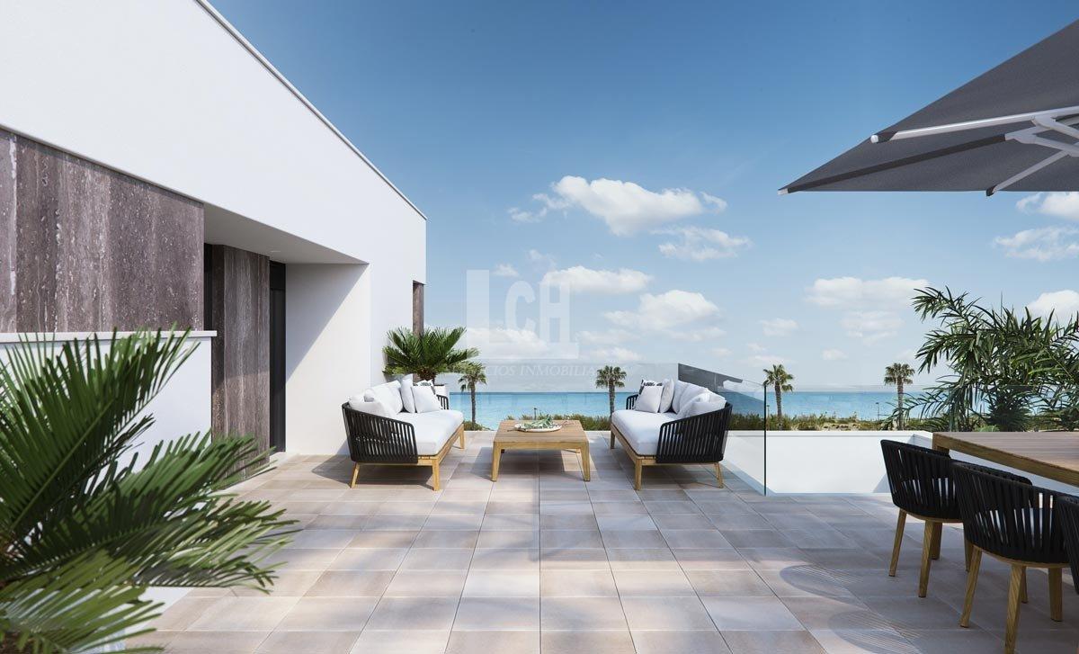 Zu verkaufen von villa in
 Pilar de la horadada