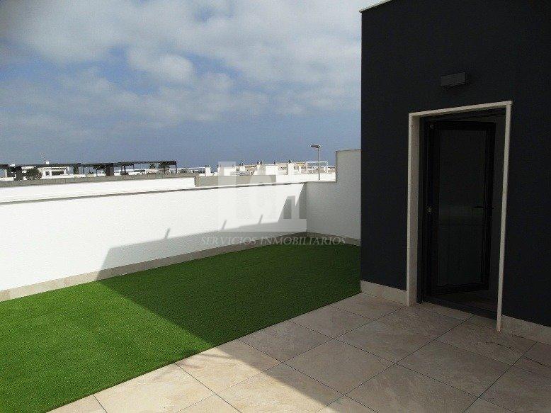 For sale of villa in Pilar de la horadada