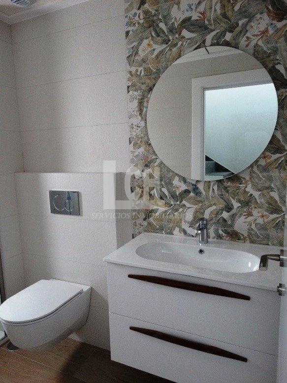 For sale of villa in Pilar de la horadada