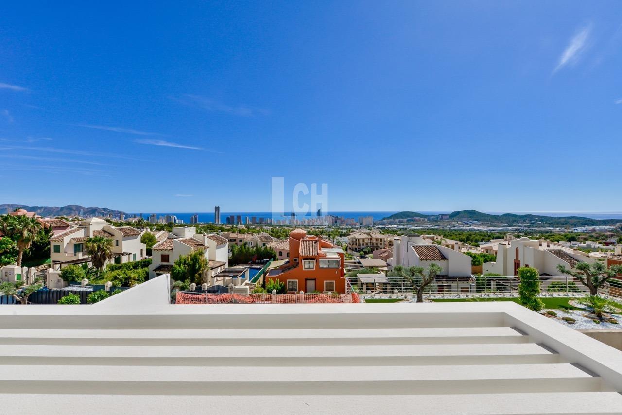 For sale of villa in Finestrat