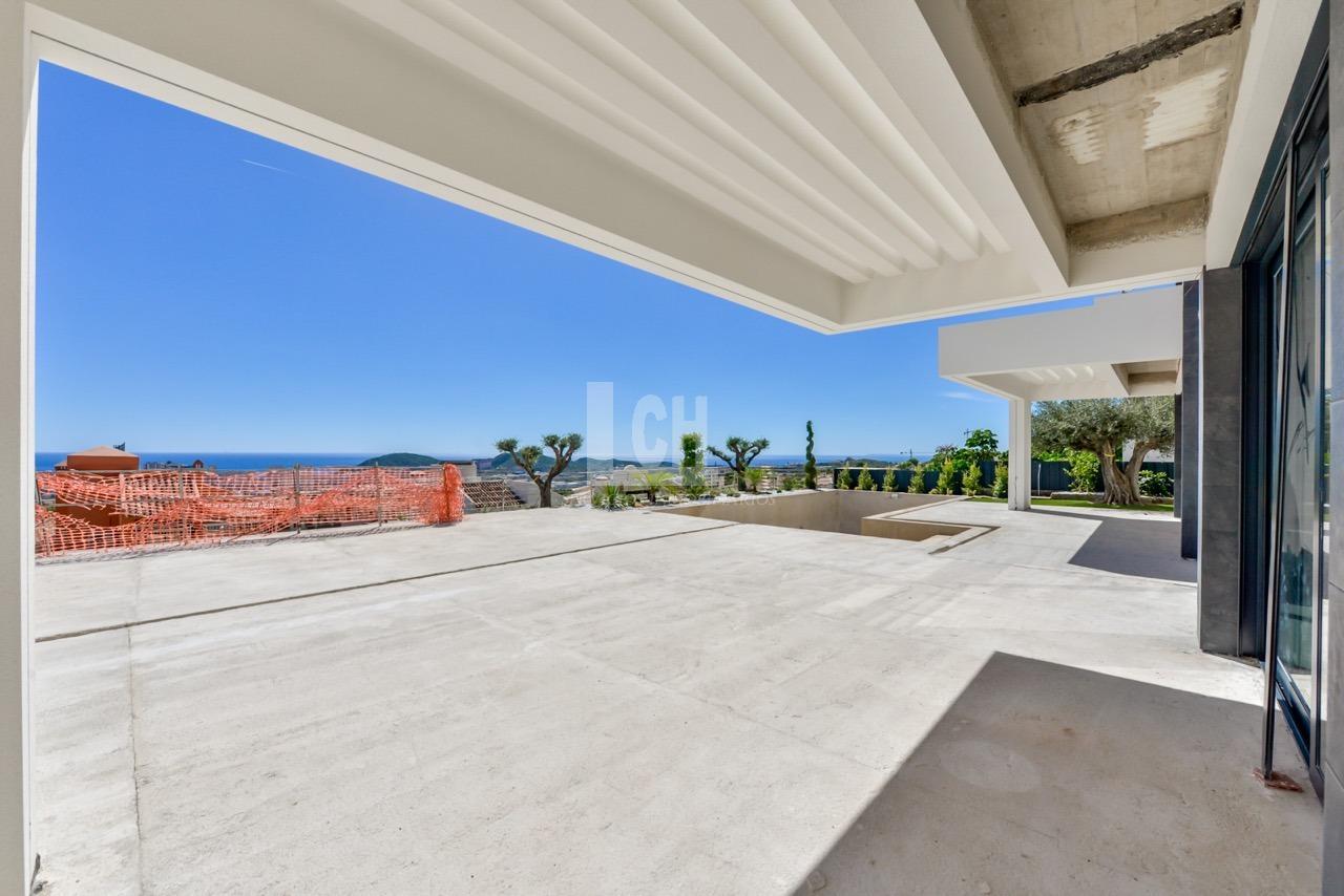 For sale of villa in Finestrat