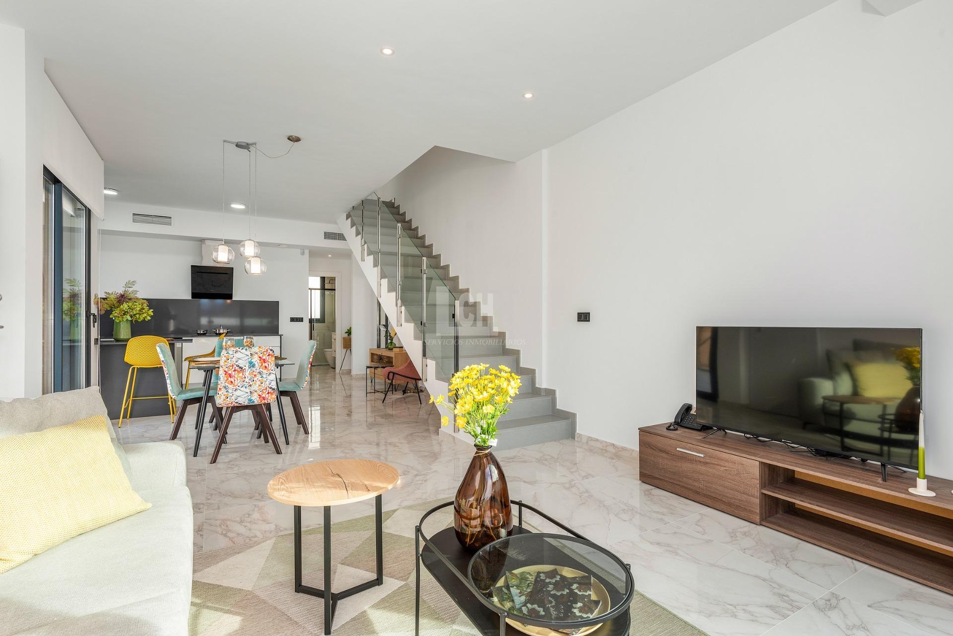 Zu verkaufen von villa in
 Benijófar