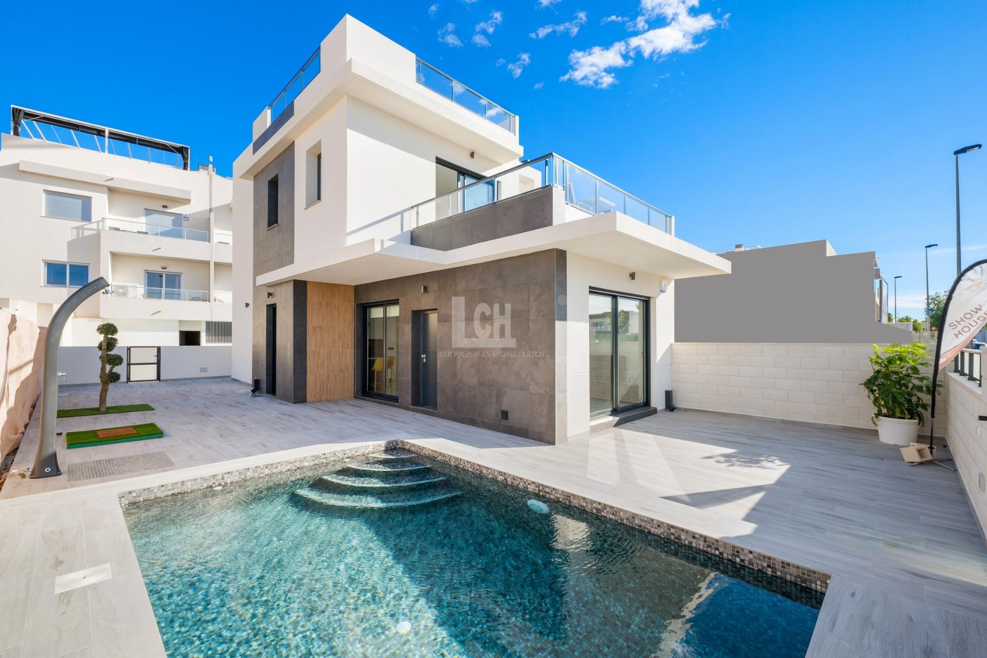 Zu verkaufen von villa in
 Benijófar