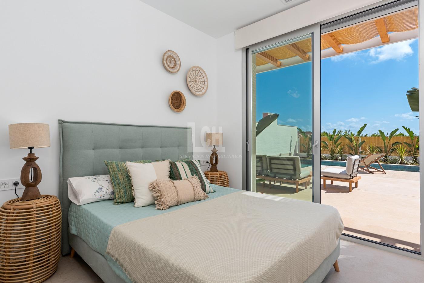 For sale of villa in Benijófar