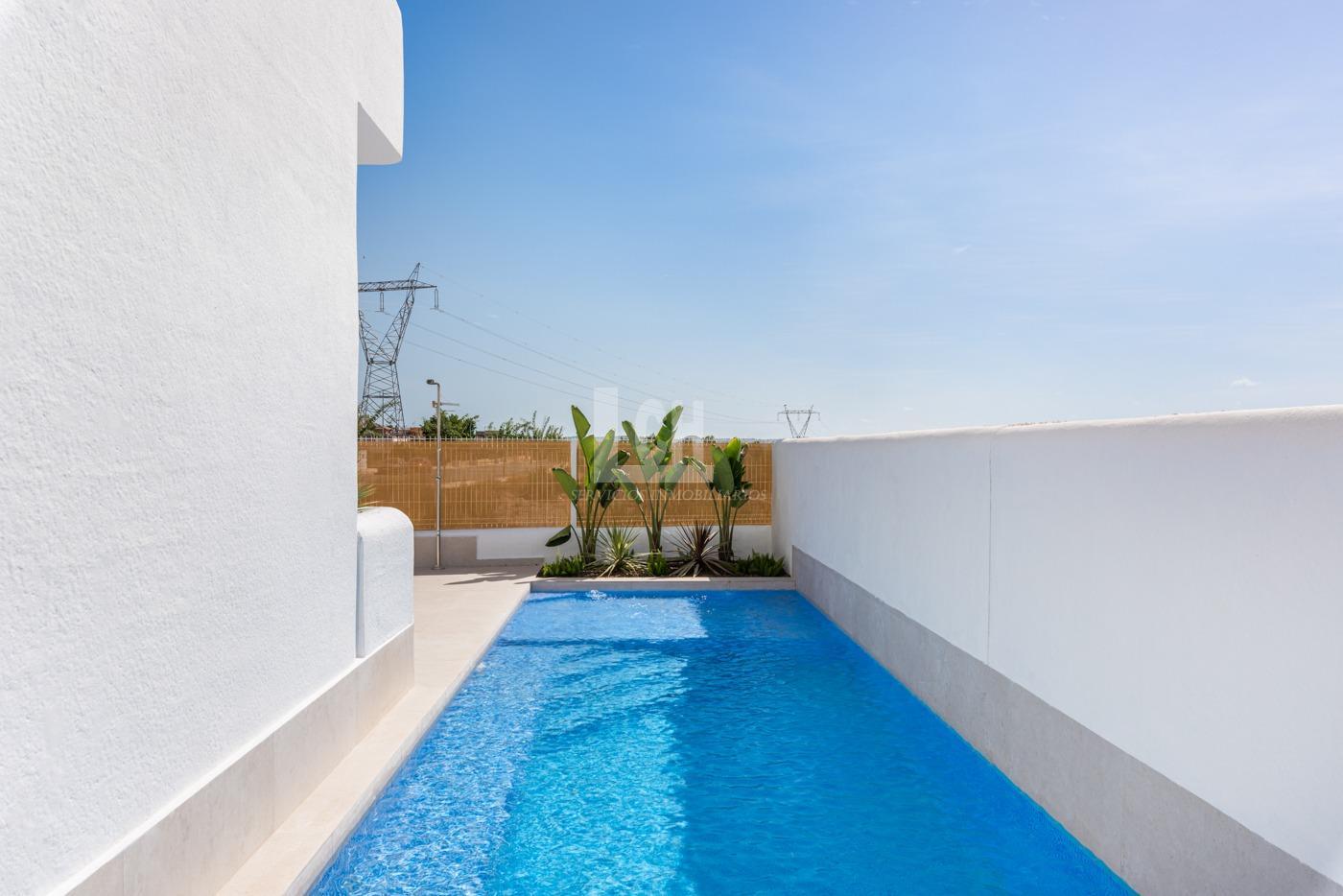 For sale of villa in Los alcázares