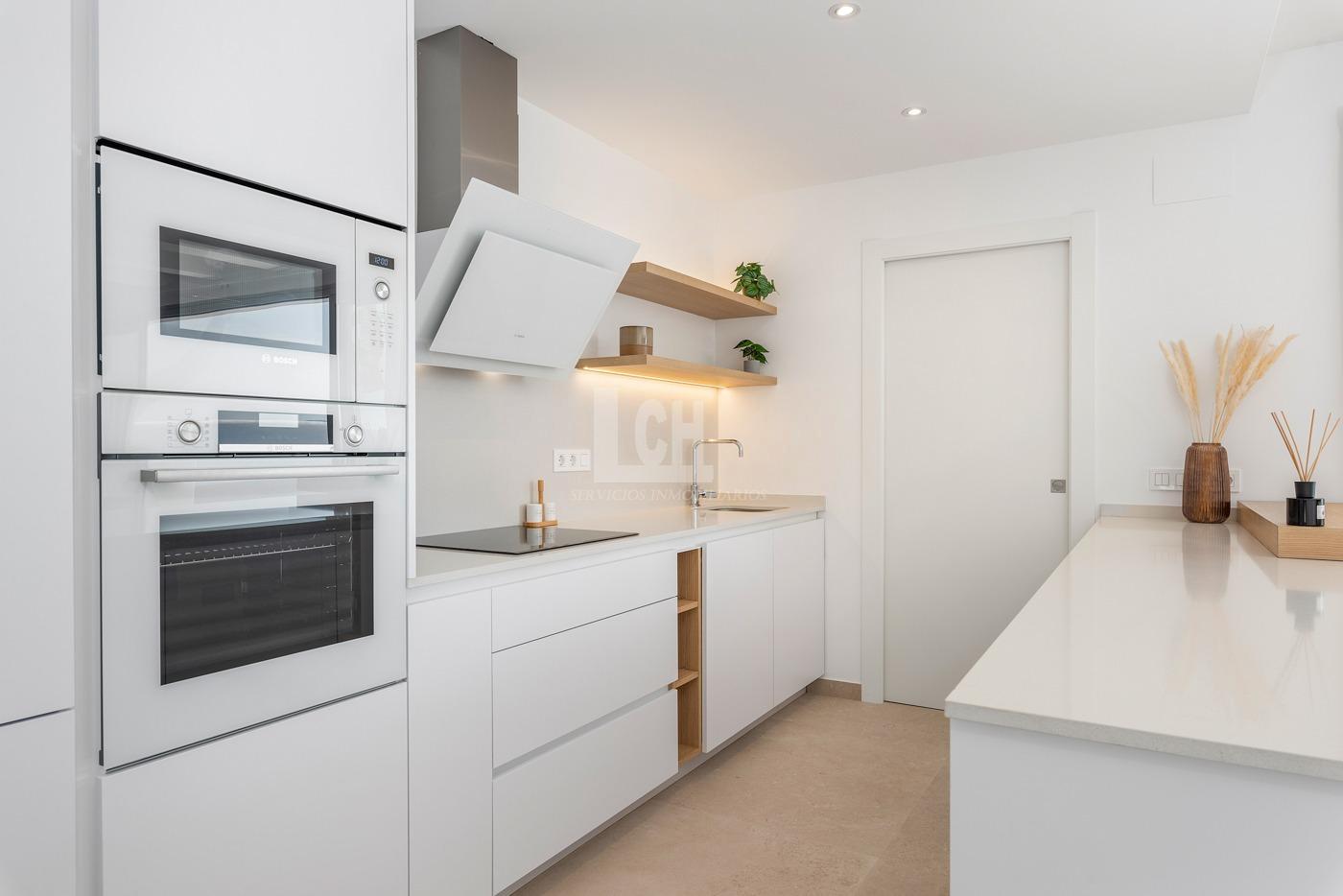 For sale of villa in Los alcázares