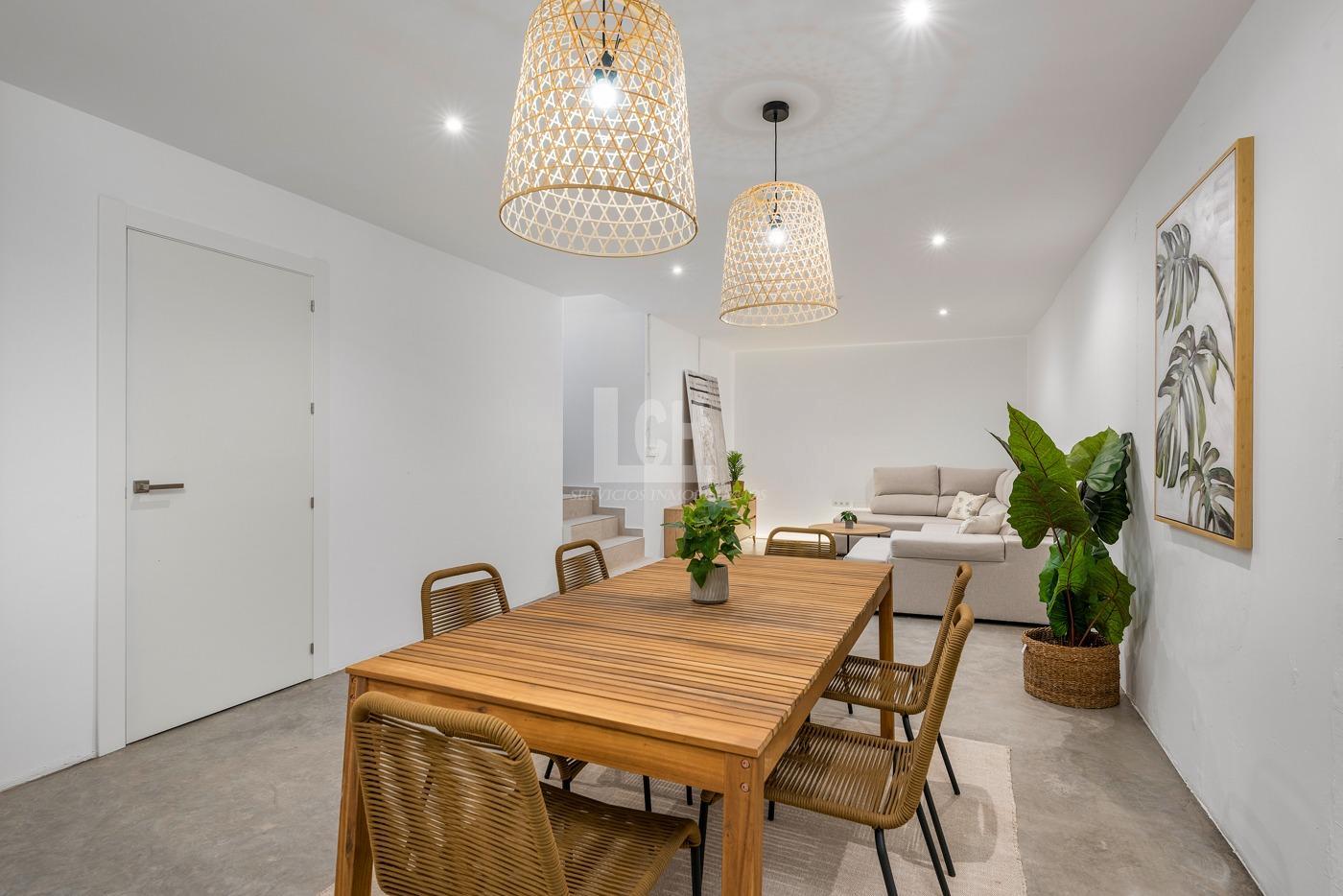 For sale of villa in Los alcázares