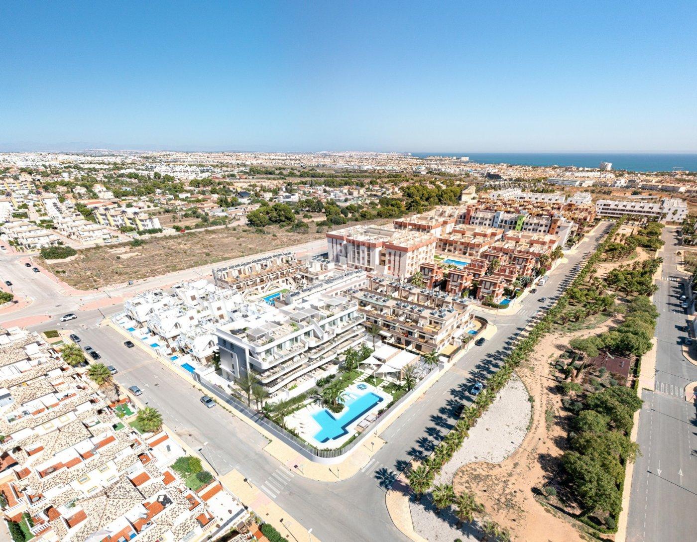 For sale of apartment in Orihuela costa