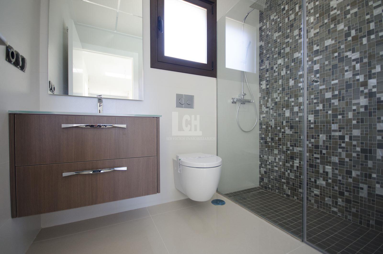 For sale of villa in Dehesa de campoamor