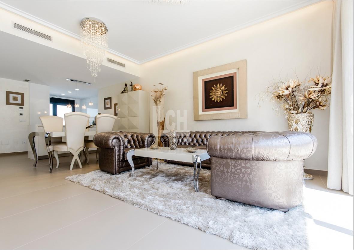 Venta de villa en Campoamor