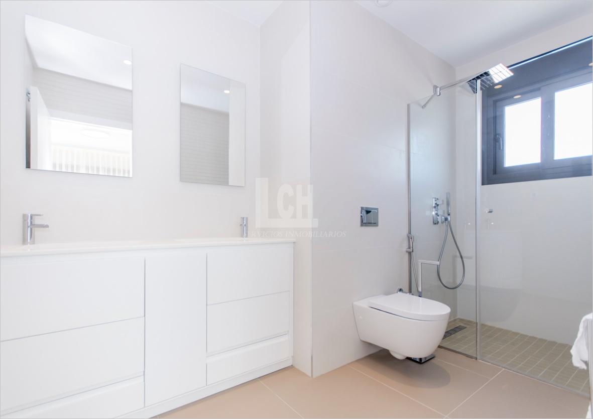 Venta de villa en Campoamor