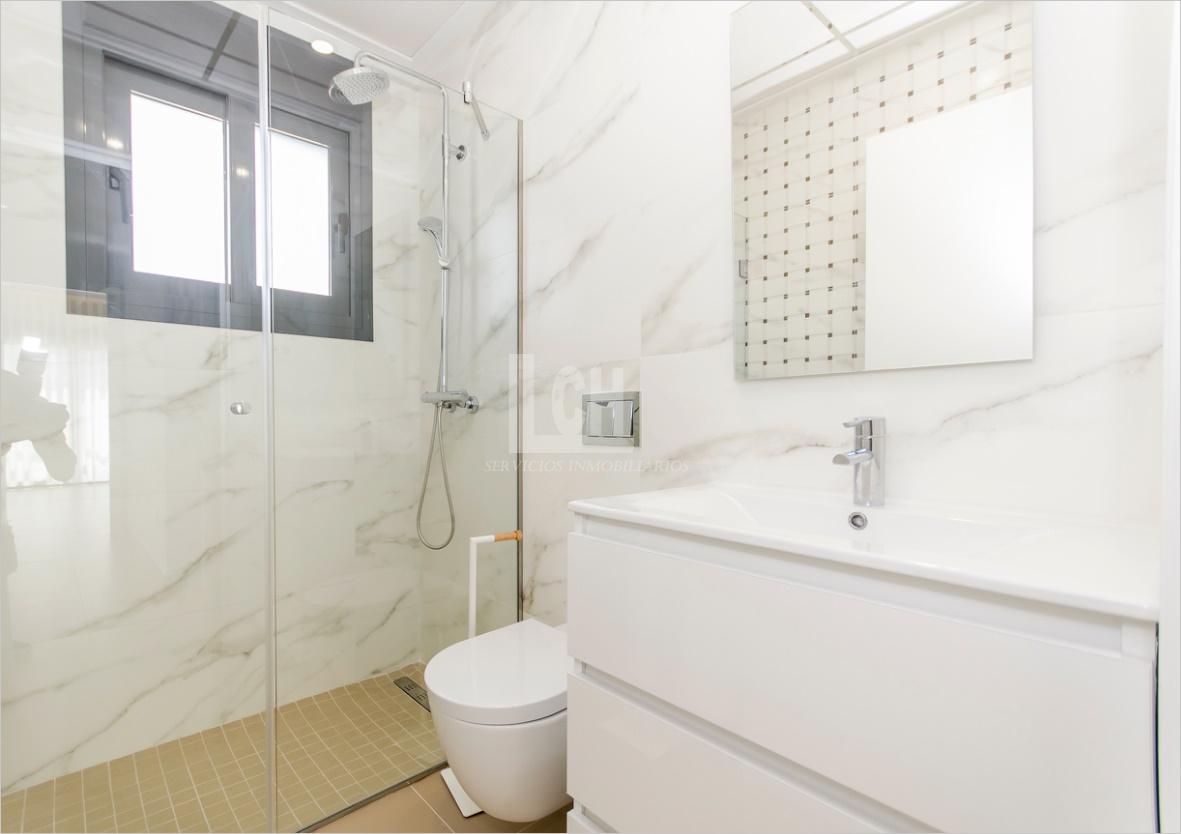 Venta de villa en Campoamor