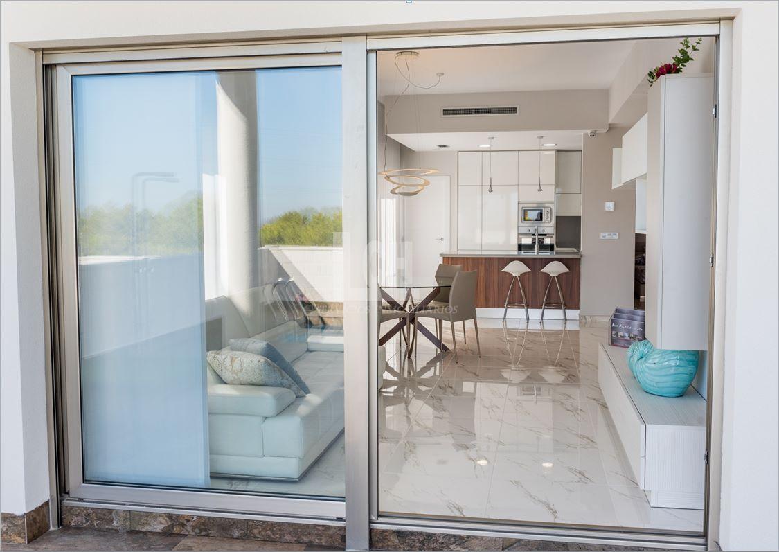 For sale of villa in Villamartín