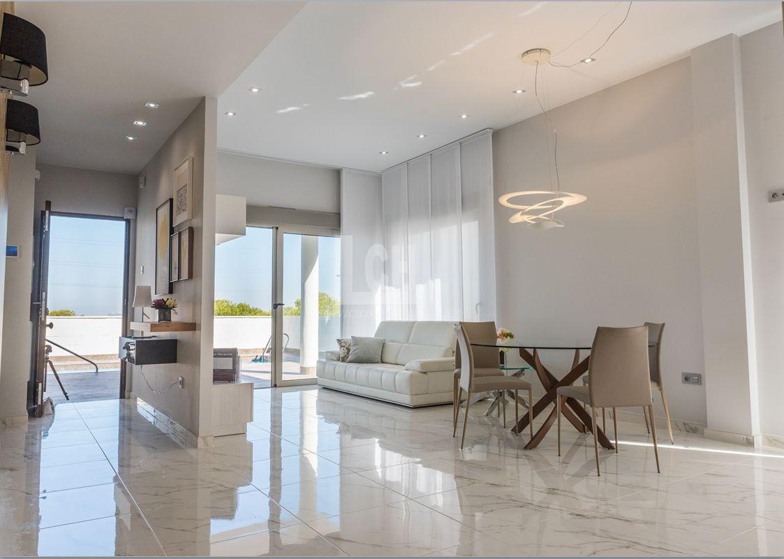 For sale of villa in Villamartín