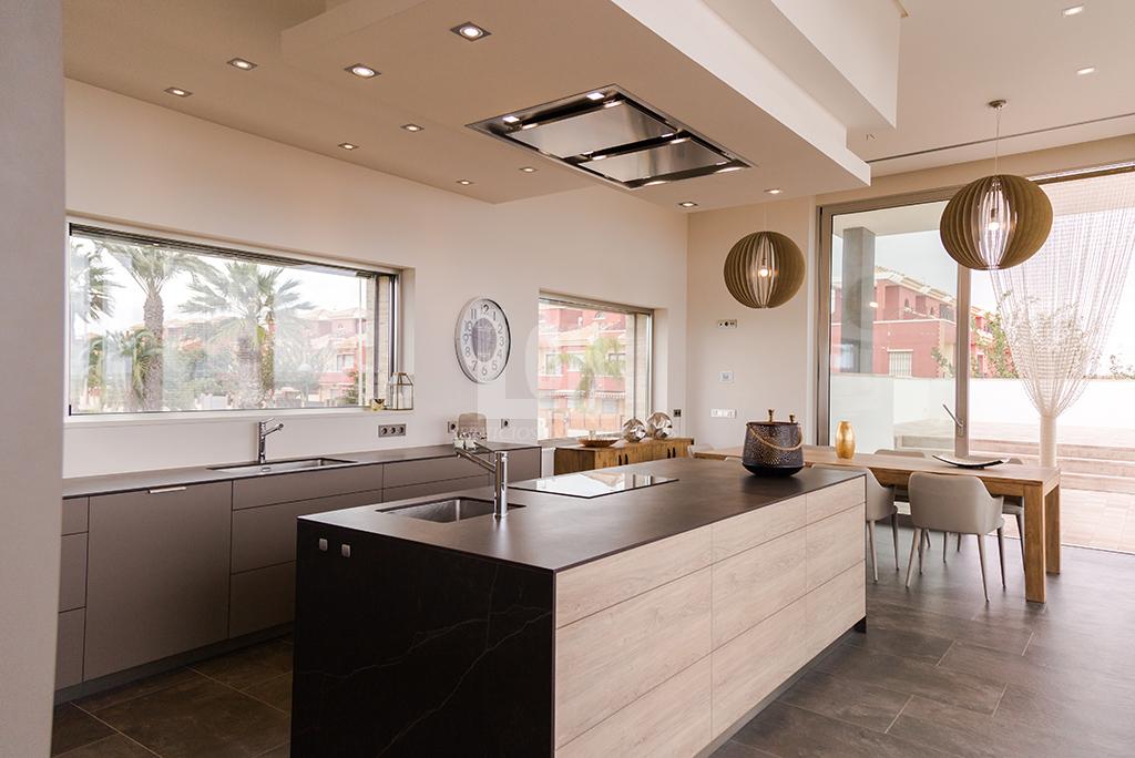 Venta de villa en Torre de la horadada